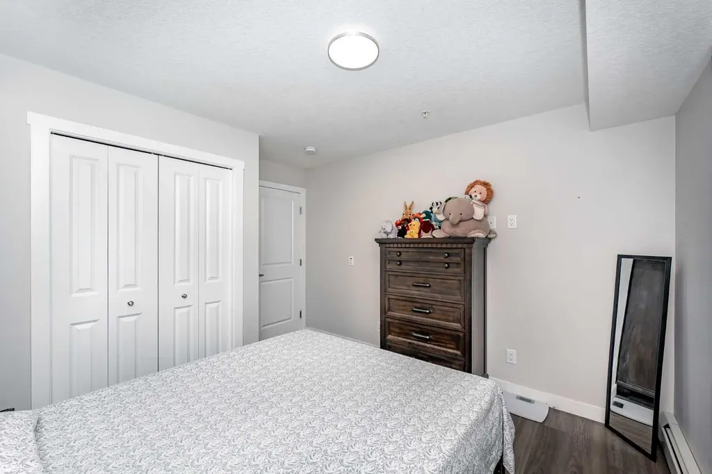 6118 80 Avenue NE Calgary AB T3J 0S6