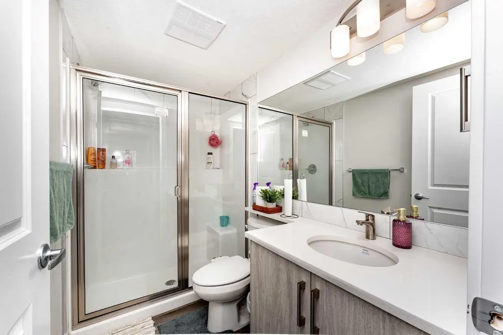 6118 80 Avenue NE Calgary AB T3J 0S6