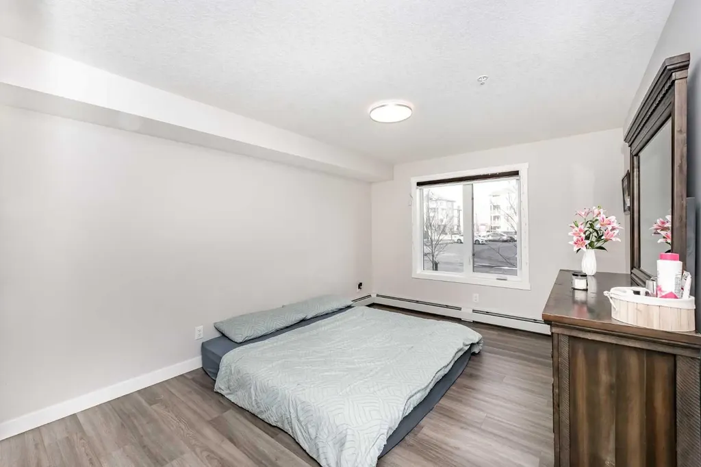 6118 80 Avenue NE Calgary AB T3J 0S6