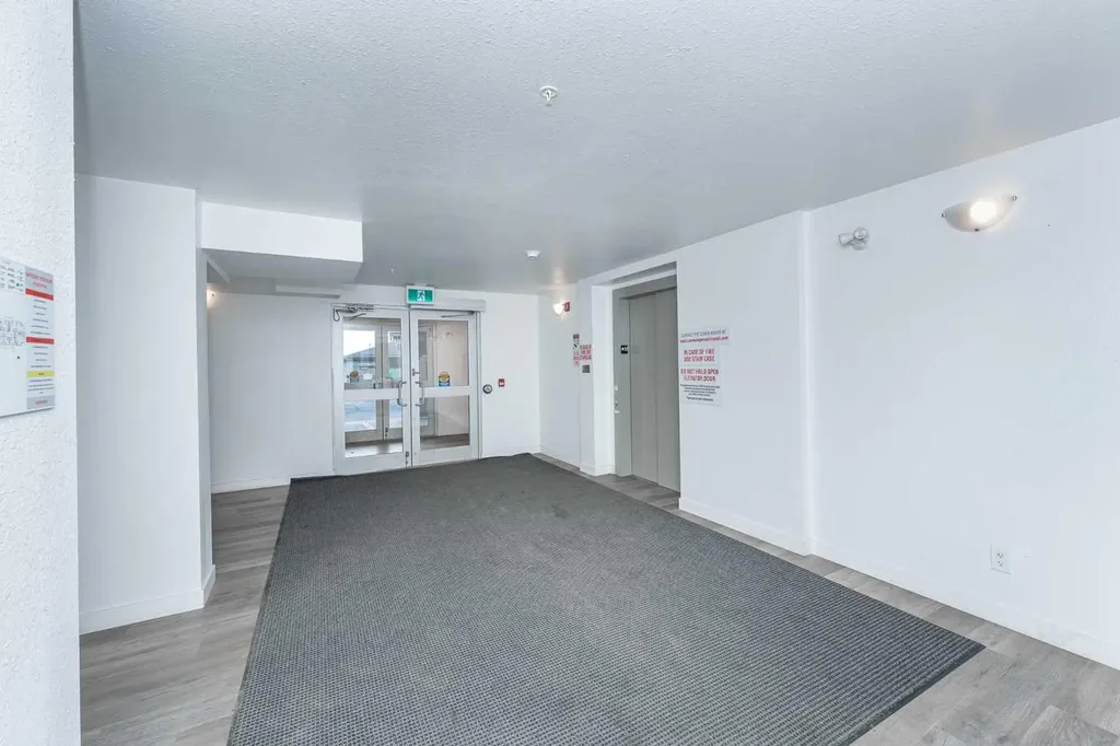 6118 80 Avenue NE Calgary AB T3J 0S6