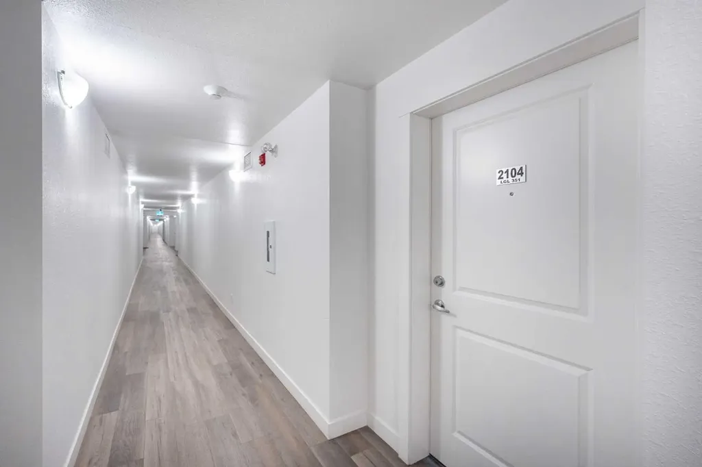 6118 80 Avenue NE Calgary AB T3J 0S6