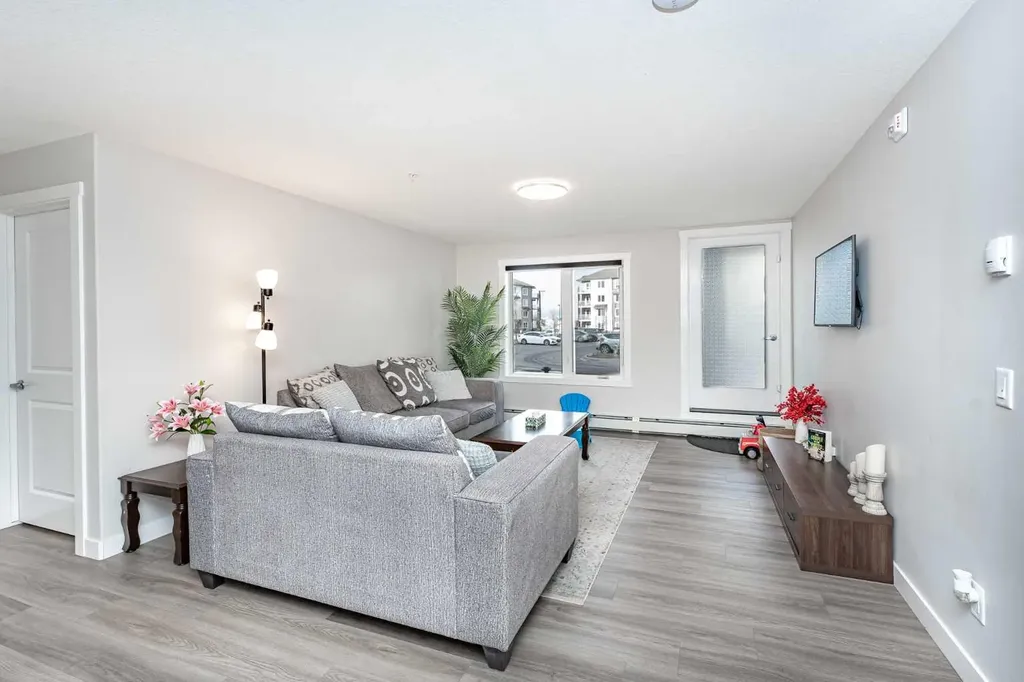 6118 80 Avenue NE Calgary AB T3J 0S6