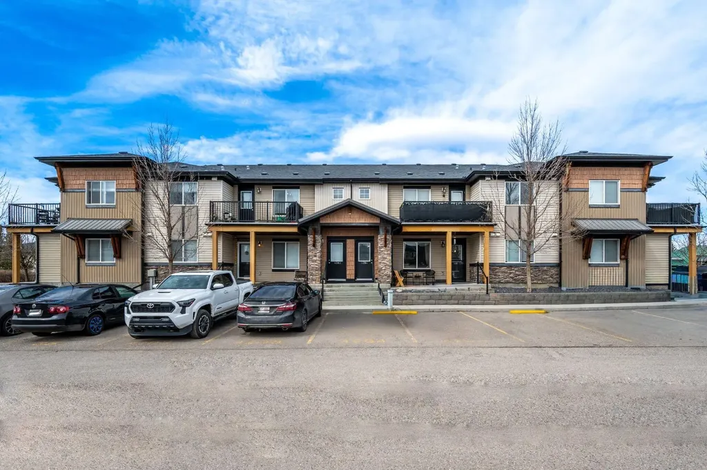 2781 Chinook Winds Drive SW Airdrie AB T4B 3S5