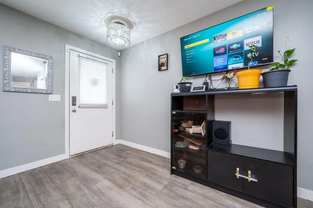 2781 Chinook Winds Drive SW Airdrie AB T4B 3S5