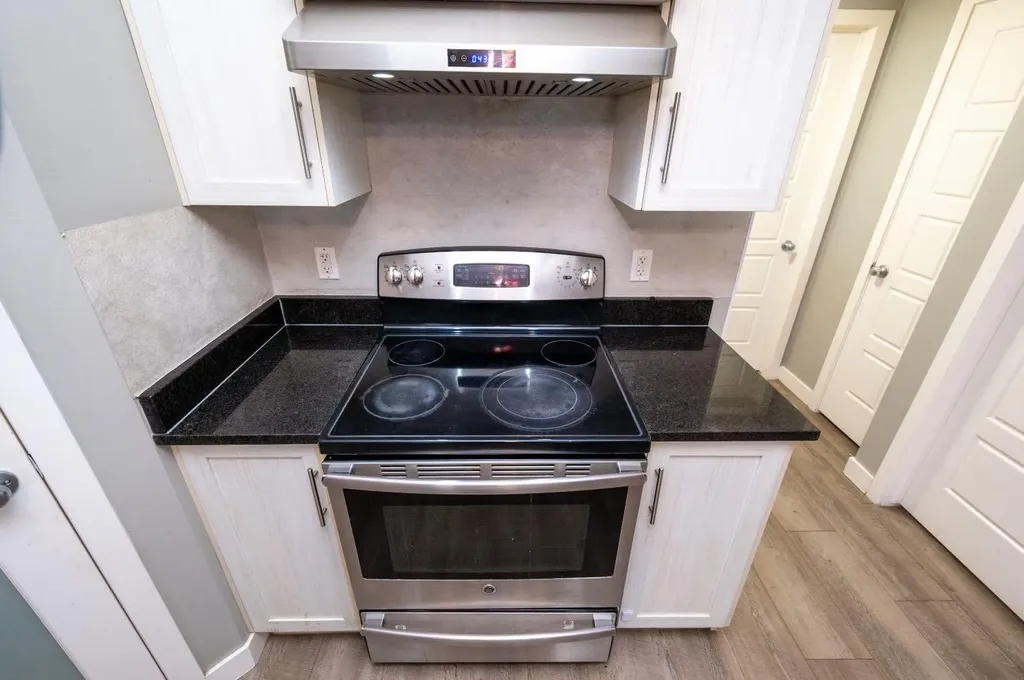 2781 Chinook Winds Drive SW Airdrie AB T4B 3S5