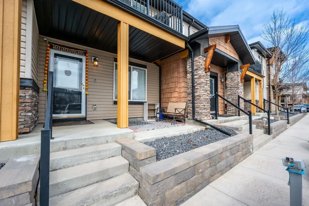 2781 Chinook Winds Drive SW Airdrie AB T4B 3S5