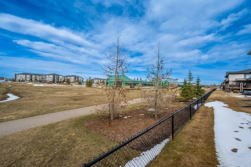 2781 Chinook Winds Drive SW Airdrie AB T4B 3S5