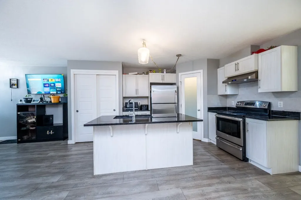 2781 Chinook Winds Drive SW Airdrie AB T4B 3S5