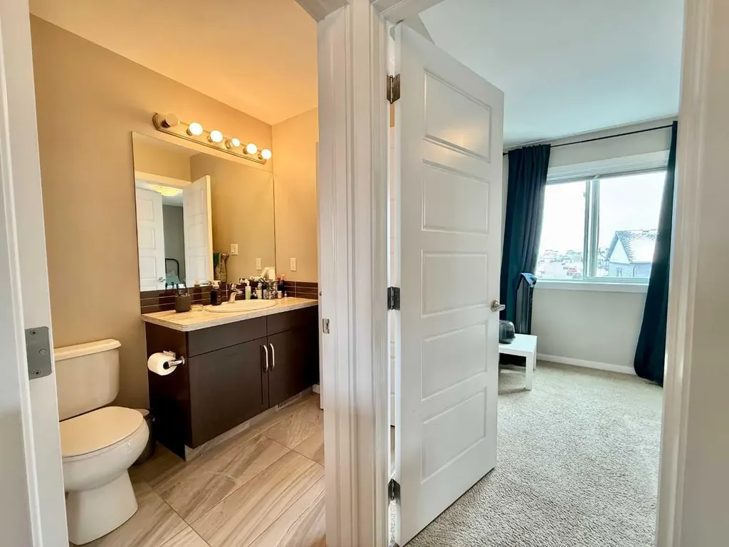 1134 Keystone Road W Lethbridge AB T1J 5H6