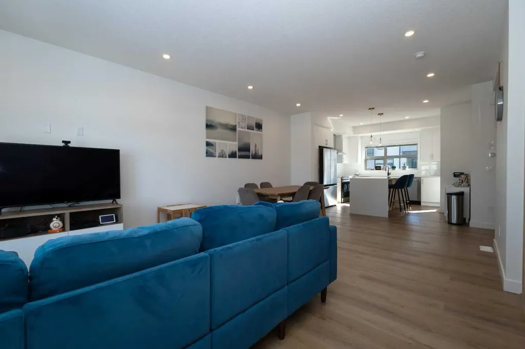 897 Mahogany Boulevard SE Calgary AB T3M 3W9
