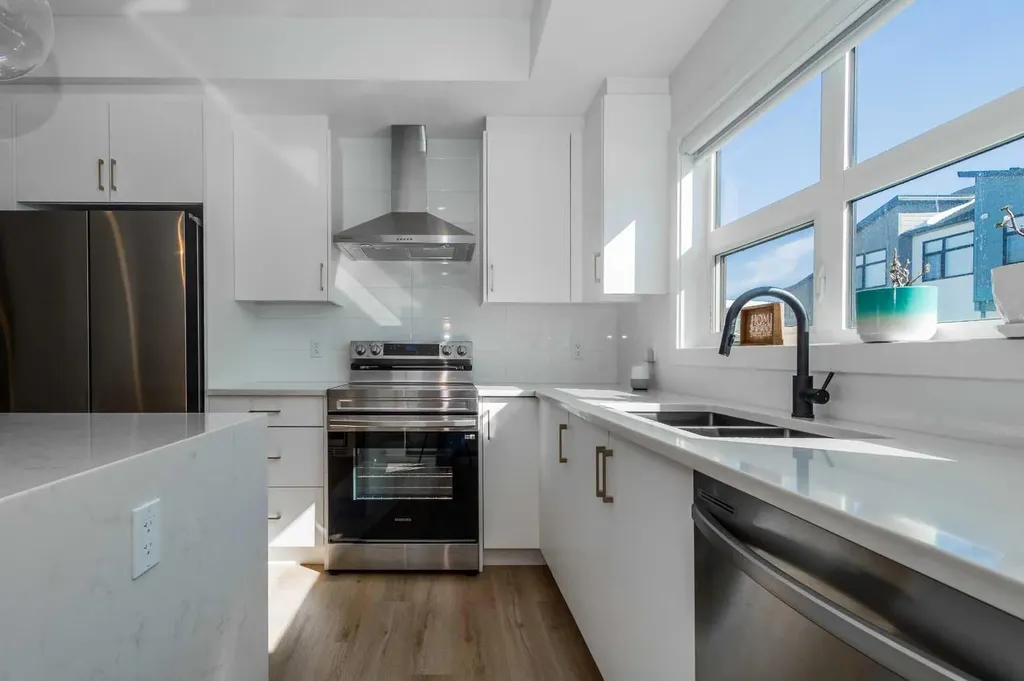 897 Mahogany Boulevard SE Calgary AB T3M 3W9