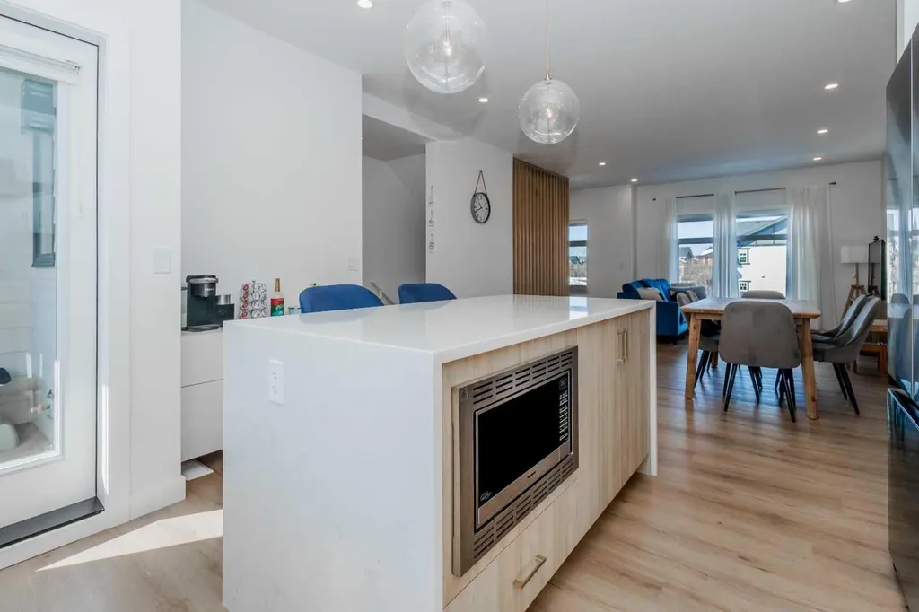 897 Mahogany Boulevard SE Calgary AB T3M 3W9