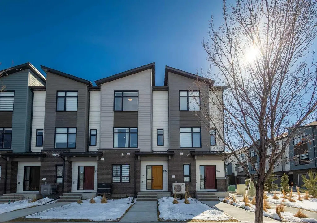897 Mahogany Boulevard SE Calgary AB T3M 3W9