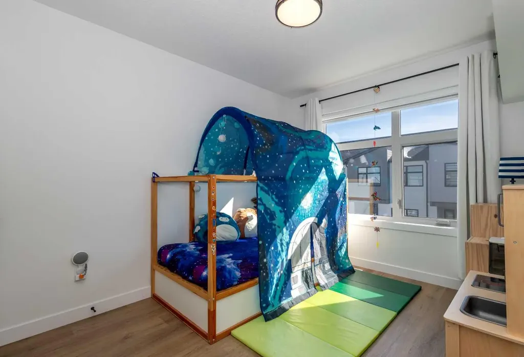 897 Mahogany Boulevard SE Calgary AB T3M 3W9