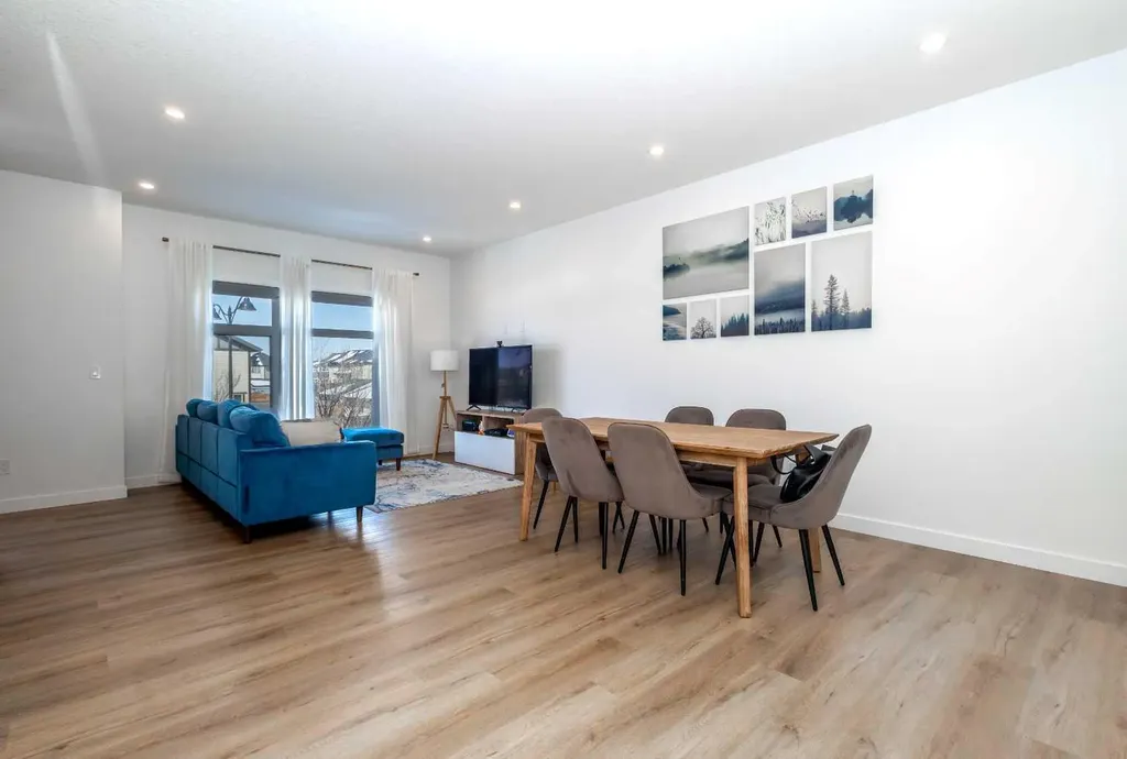 897 Mahogany Boulevard SE Calgary AB T3M 3W9