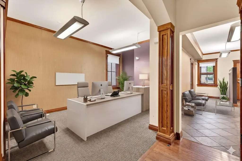 1215 14 Avenue SW Calgary AB T3C 0W1