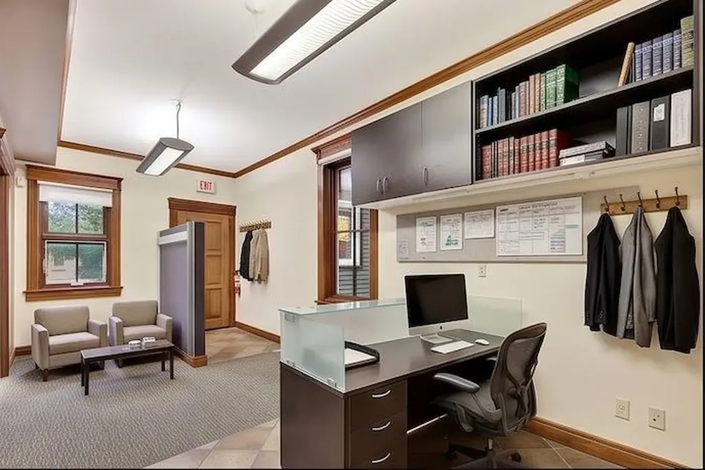 1215 14 Avenue SW Calgary AB T3C 0W1