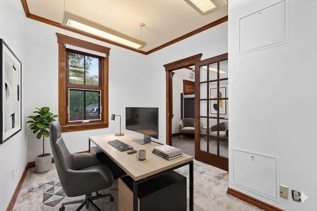 1215 14 Avenue SW Calgary AB T3C 0W1