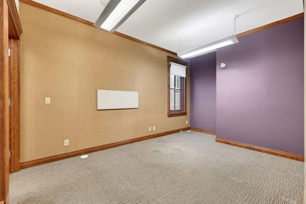 1215 14 Avenue SW Calgary AB T3C 0W1