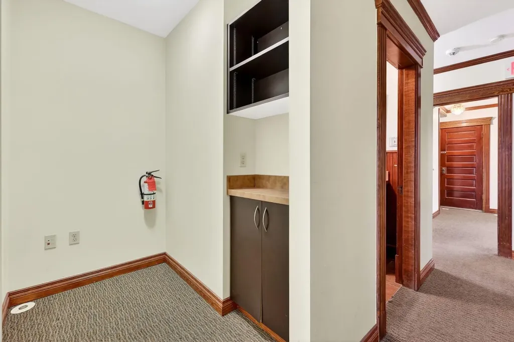 1215 14 Avenue SW Calgary AB T3C 0W1