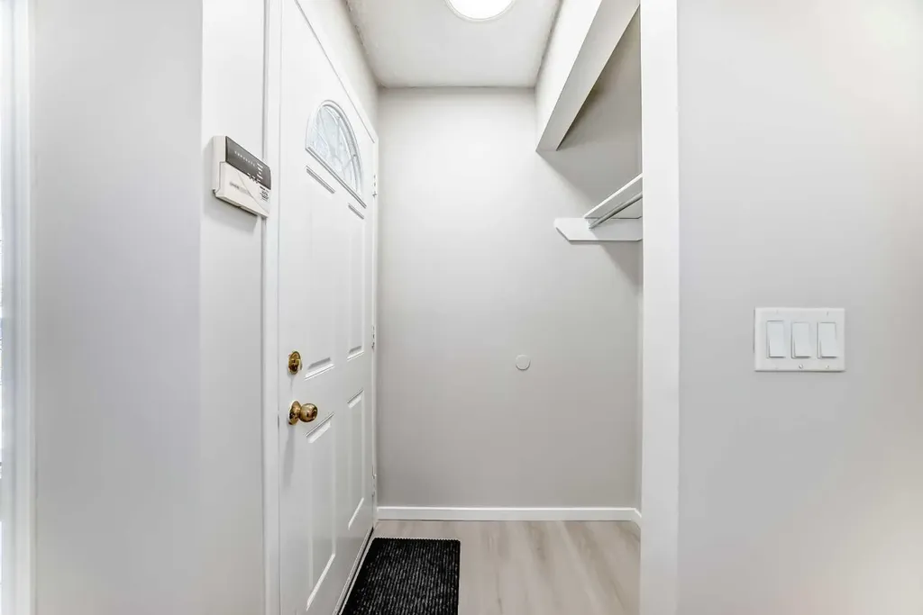 7205 4 Street NE Calgary AB T2K 5S3