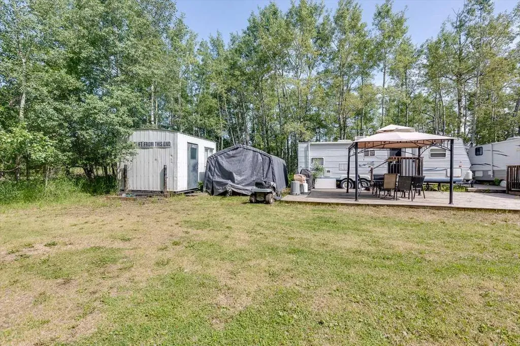 2 Ridge Drive Rural Ponoka County AB T0J 2J0