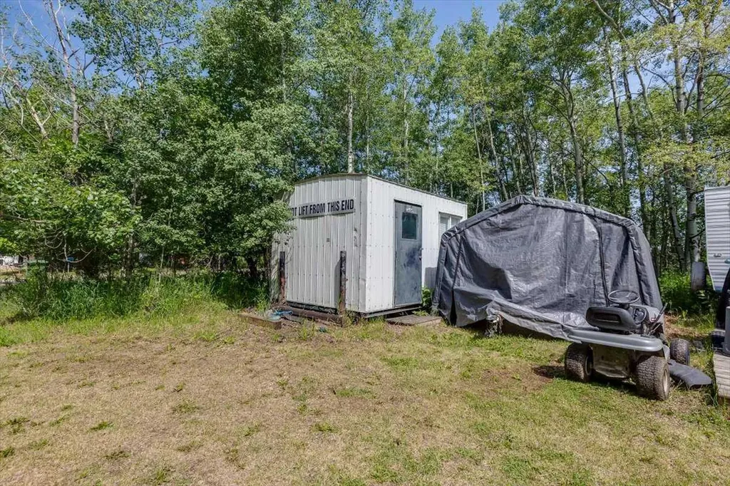 2 Ridge Drive Rural Ponoka County AB T0J 2J0