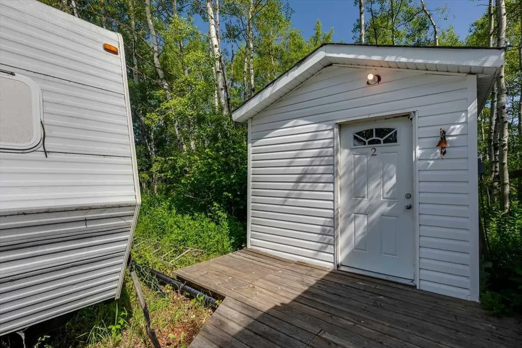 2 Ridge Drive Rural Ponoka County AB T0J 2J0
