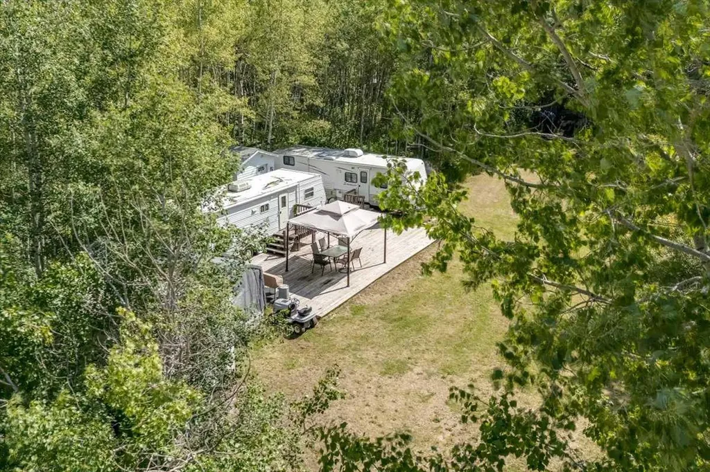2 Ridge Drive Rural Ponoka County AB T0J 2J0