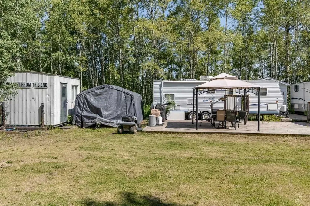 2 Ridge Drive Rural Ponoka County AB T0J 2J0