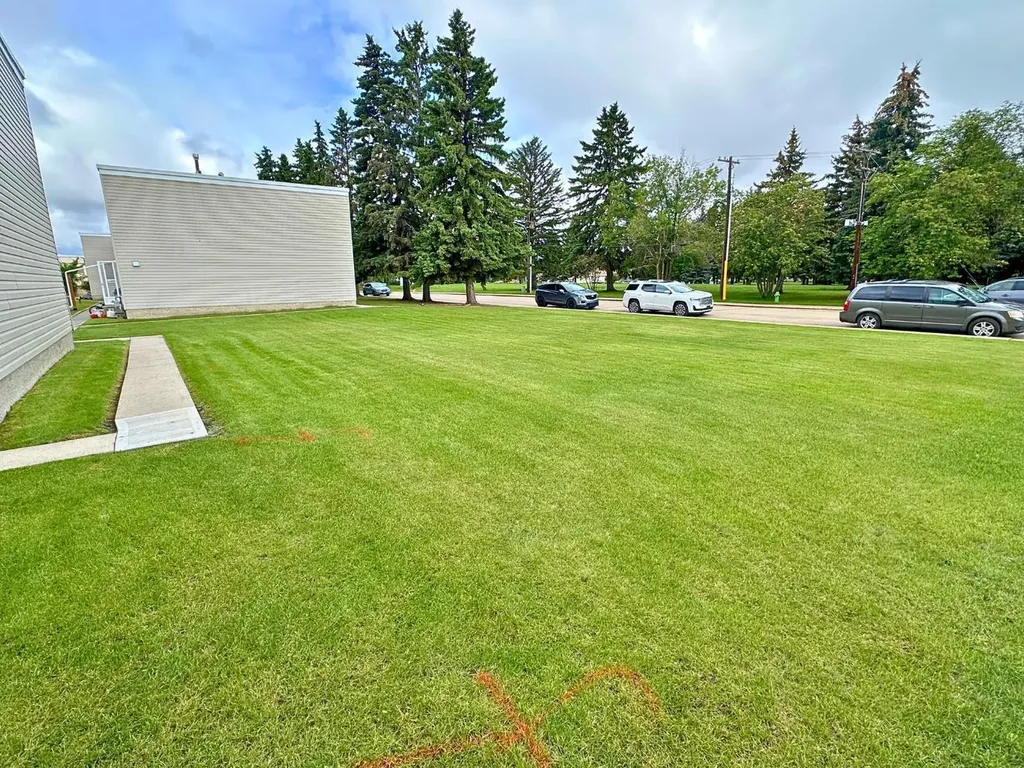 4719 33 Street Red Deer AB T4N 0N7