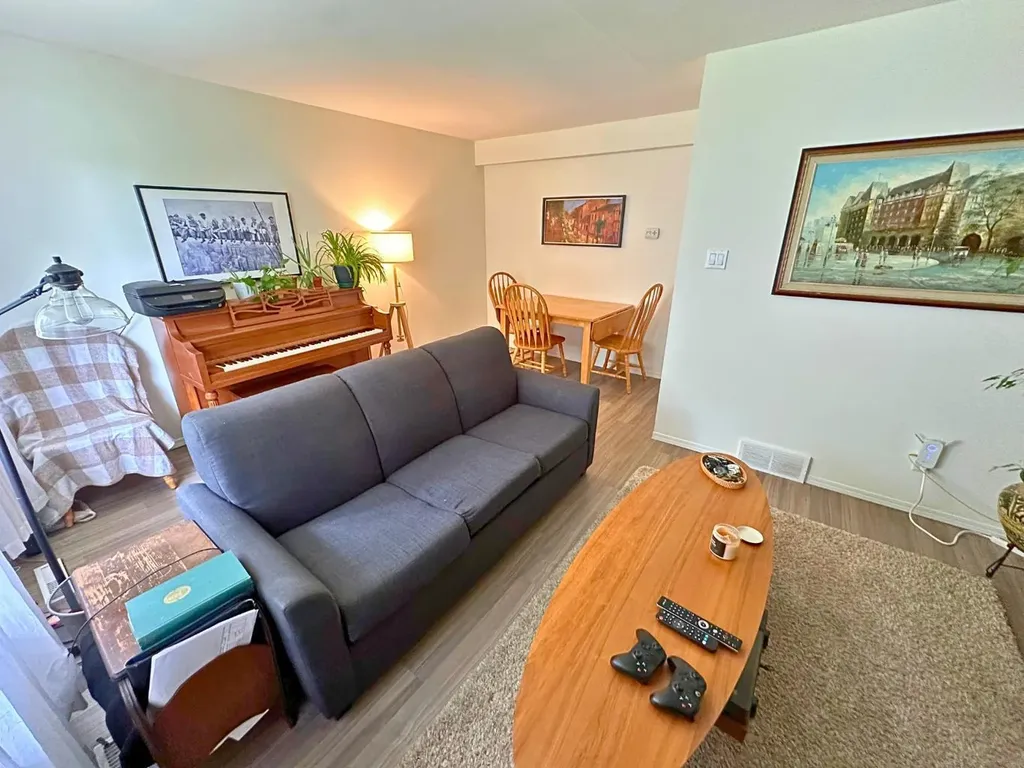 4719 33 Street Red Deer AB T4N 0N7
