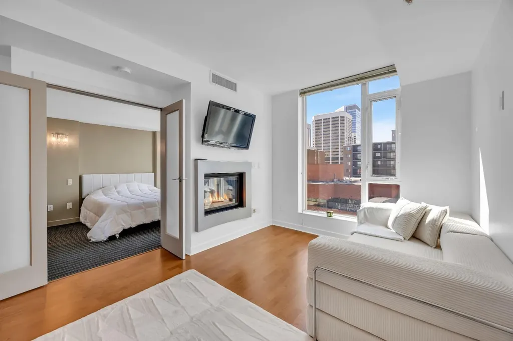 888 4 Avenue SW Calgary AB T2P0V2