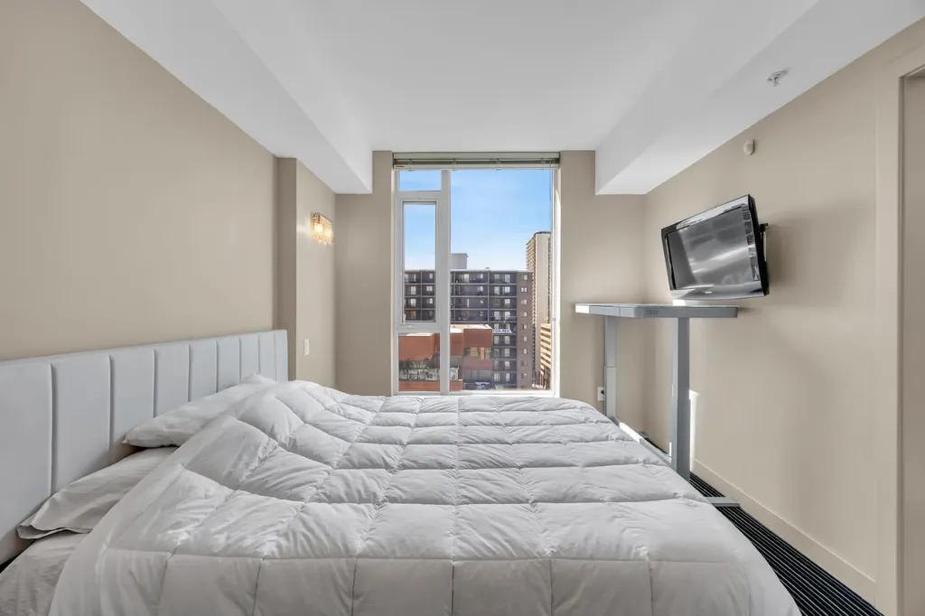 888 4 Avenue SW Calgary AB T2P0V2
