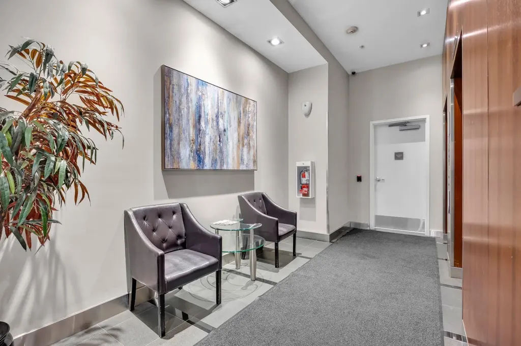 888 4 Avenue SW Calgary AB T2P0V2