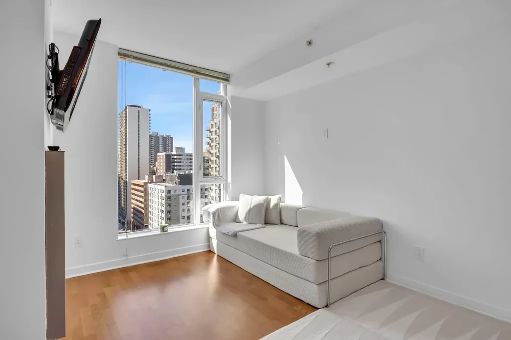 888 4 Avenue SW Calgary AB T2P0V2