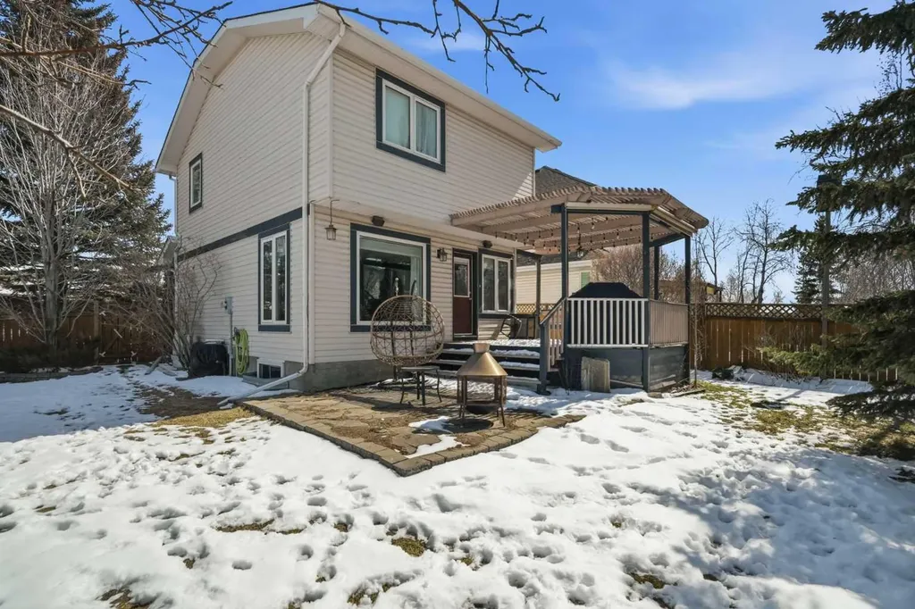 161 Douglas Glen Heath SE Calgary AB T2Z 2N1