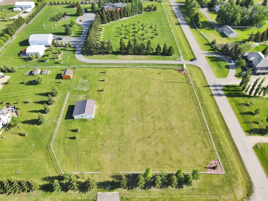 392 Township Road Rural Red Deer County AB T4S 1R7