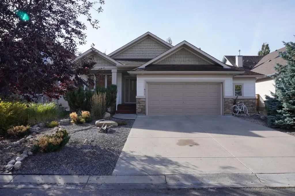 611 Cavendish Beach Bay Chestermere AB T1X 1H9