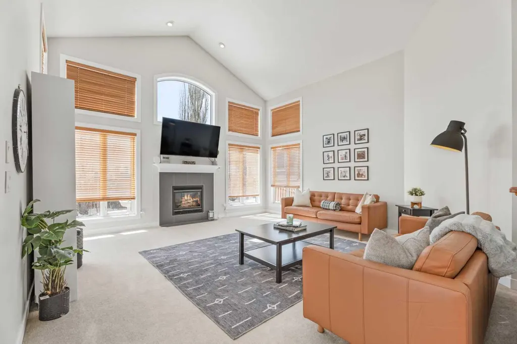 611 Cavendish Beach Bay Chestermere AB T1X 1H9