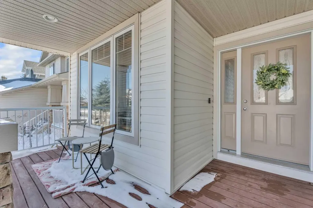 611 Cavendish Beach Bay Chestermere AB T1X 1H9