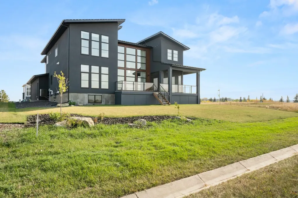 12 Monterra Rise Rural Rocky View County AB T4C 0H2