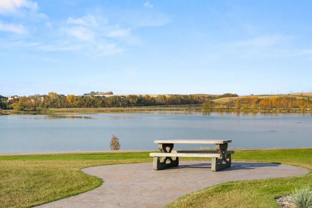 12 Monterra Rise Cochrane Lake AB T4C 0H2