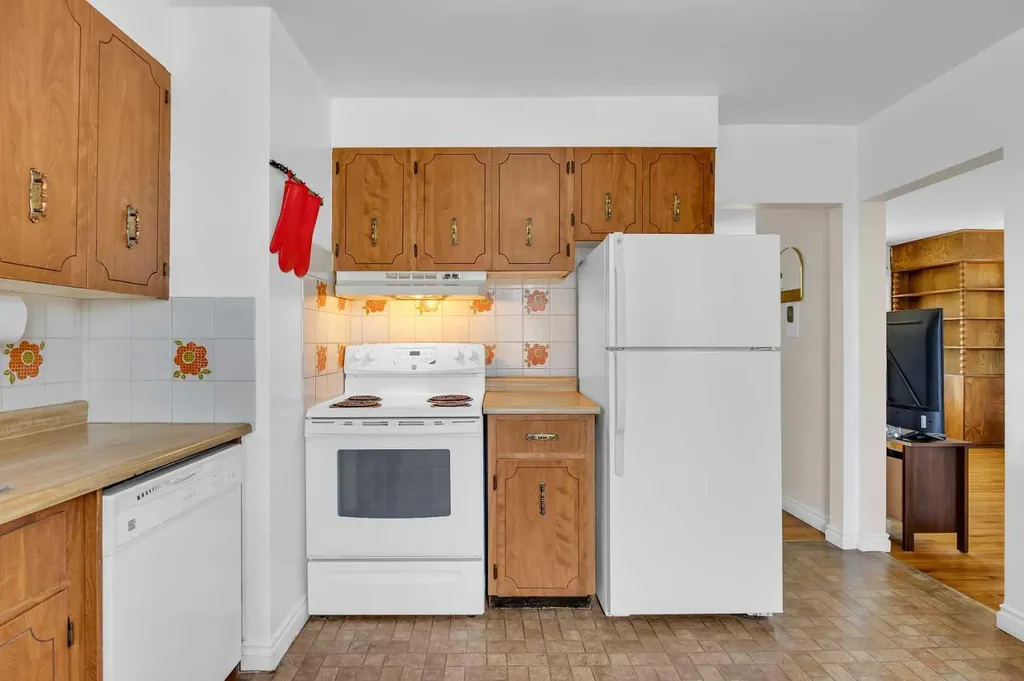 5008 2 Street NW Calgary AB t2k0z3