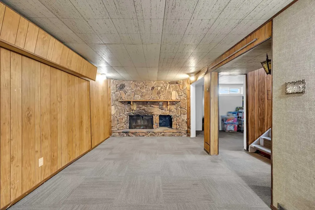 5008 2 Street NW Calgary AB t2k0z3