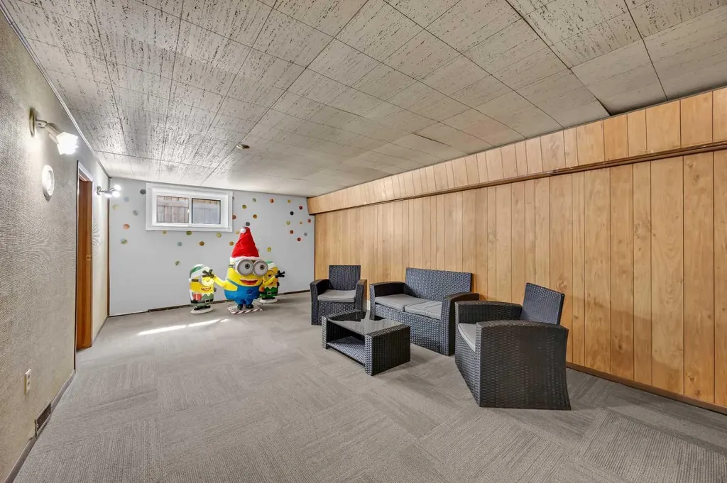 5008 2 Street NW Calgary AB t2k0z3