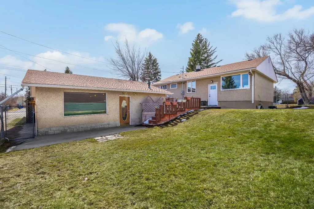 5008 2 Street NW Calgary AB t2k0z3