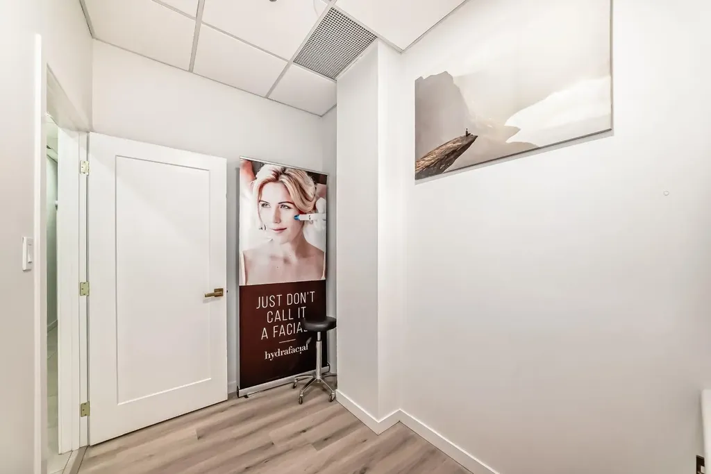 1015 Centre Street NW Calgary AB T2E 2P8