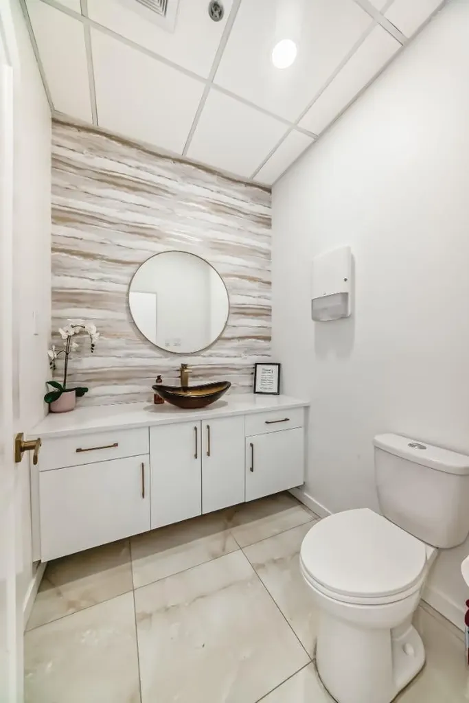 1015 Centre Street NW Calgary AB T2E 2P8