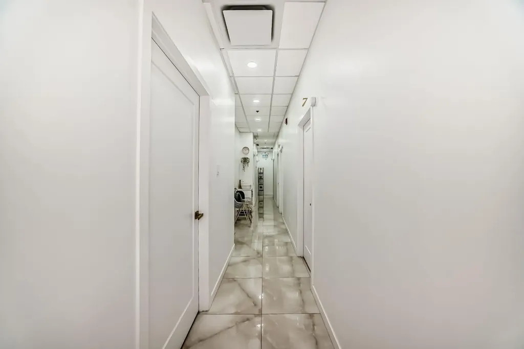 1015 Centre Street NW Calgary AB T2E 2P8